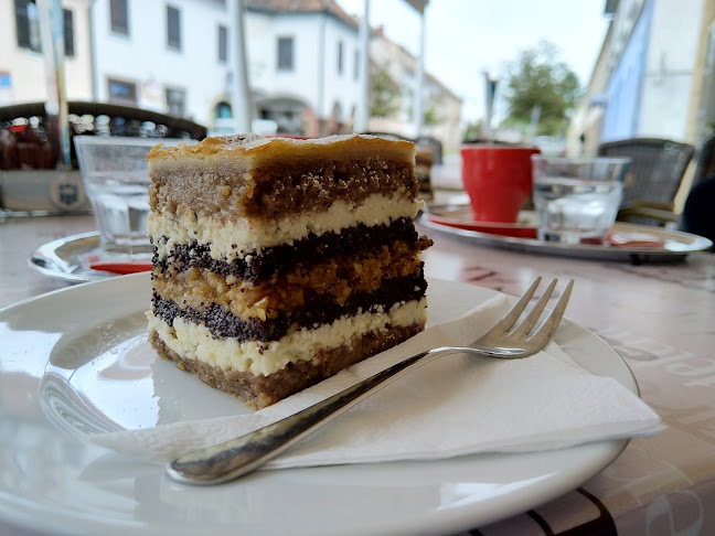 Comentarii opinii despre Štručka podjetje za trgovino, zunanjo trgovino in proizvod njo