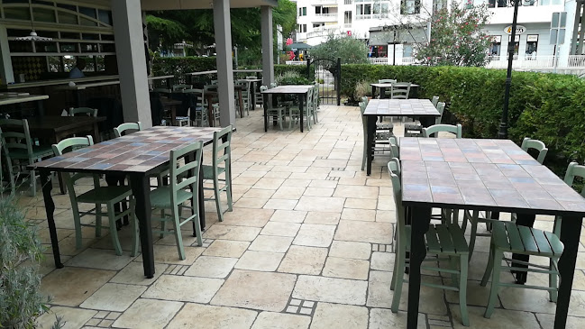 Opinii despre Beach Garden Pizza & Grill - Izola, Dušan Kadić s.p. în Izola - Gastronomija in gostinstvo