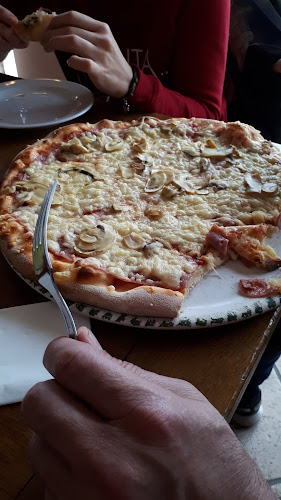 Pizzeria Popaj - Gastronomija in gostinstvo