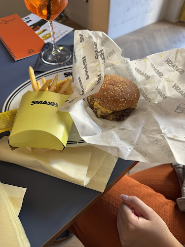 Slovenska cesta 25, 1000 Ljubljana