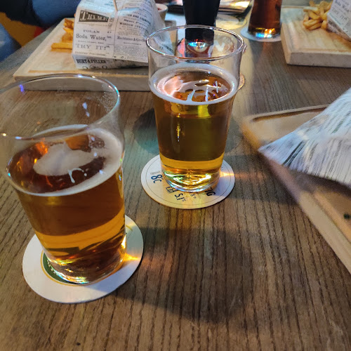 Comentarii opinii despre Harat's pub