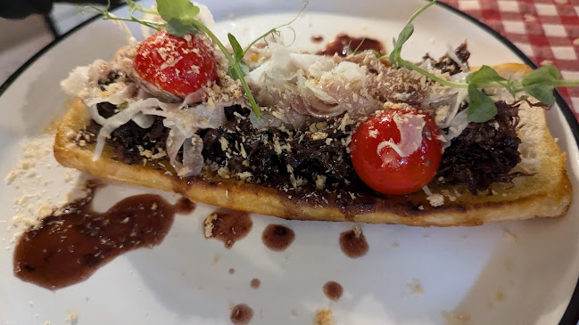 Cankarjevo nabrežje 13, 1000 Ljubljana