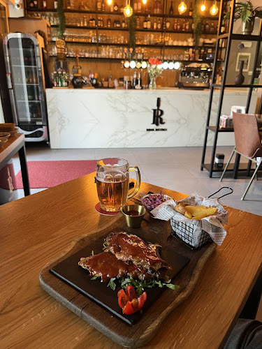 Rina Bistro | Beer, Burgers & Sport - Ljubljana