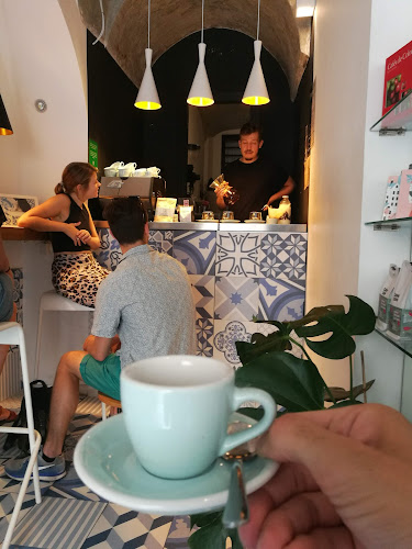 Opinii despre Črno Zrno Specialty Coffee în Ljubljana - Gastronomija in gostinstvo