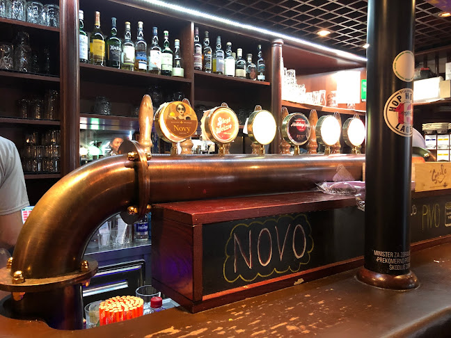 Holidays' Pub - Gastronomija in gostinstvo