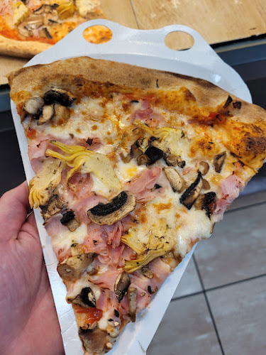 Opinii despre Pizza Bambola în Koper - Gastronomija in gostinstvo