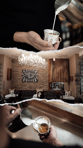 Kofi Plac - Gastronomija in gostinstvo