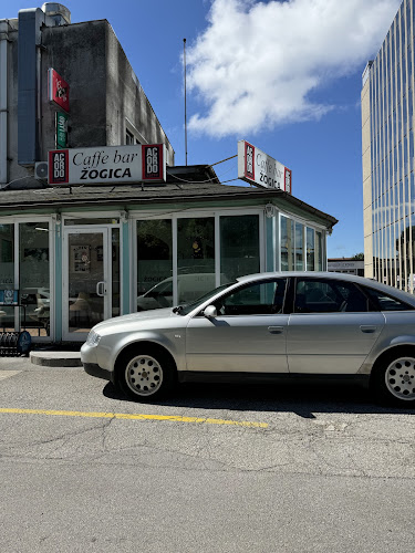 Caffe bar "Žogica" - gostinski lokal Dragan Petrović s.p. - Gastronomija in gostinstvo