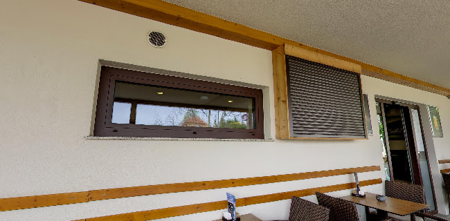 S - Caffe- kavarna, sobe in wellness