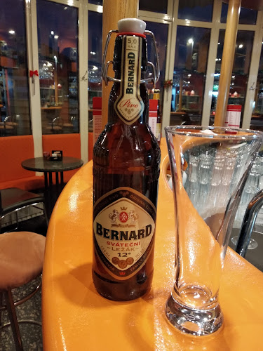 Potnik Bar - Gastronomija in gostinstvo