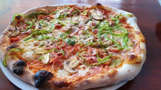 Gostilna in pizzeria Kajuh, Boris Strniša s.p.