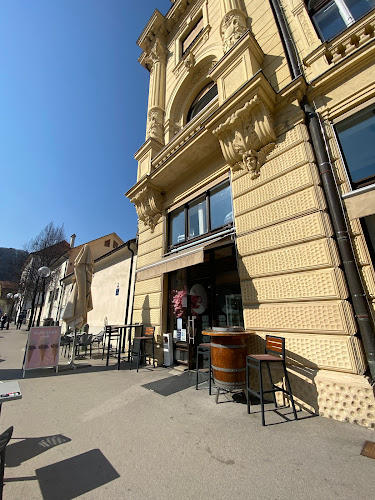 Opinii despre Kavarna Fontana în Celje - Gastronomija in gostinstvo