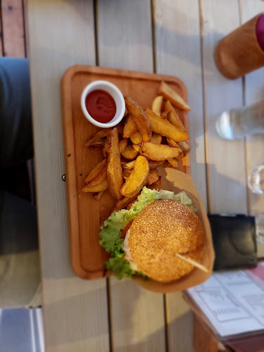 Svinjak Bar & Grill - Gastronomija in gostinstvo