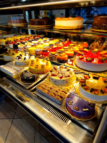 Opinii despre Caffé Maximum - Kavarna in slaščičarna în Šempeter v Savinjski Dolini - Gastronomija in gostinstvo