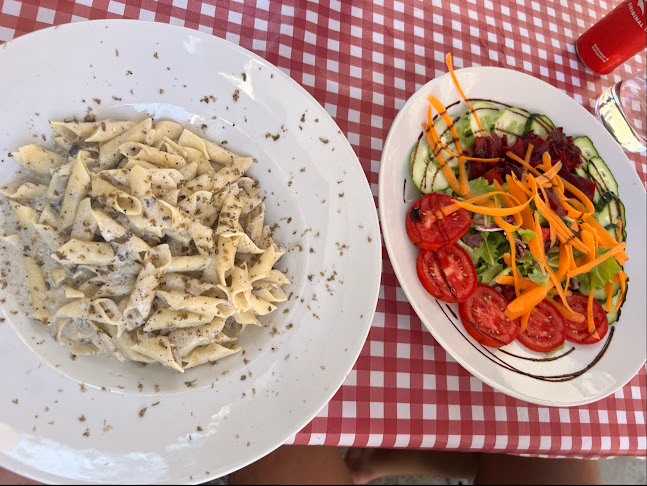 Istrska Klet - Gastronomija in gostinstvo