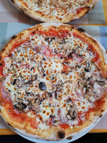 Pizzeria da Mattia - Gastronomija in gostinstvo