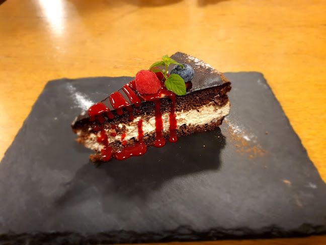 Opinii despre GOSTILNA VOVKO | Family restaurant tradition since 1977 în Brusnice - Gastronomija in gostinstvo