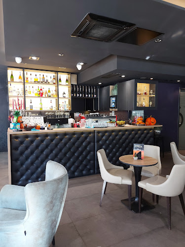 Opinii despre Lounge Bar Venezia în Velenje - Gastronomija in gostinstvo