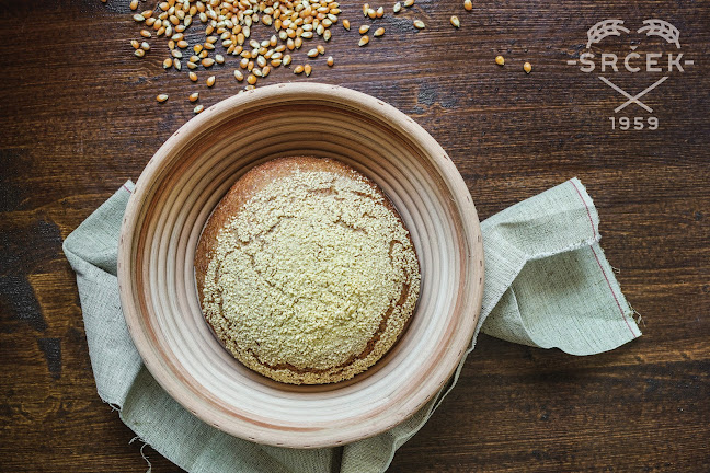 Opinii despre Srček podjetje za proizvodnjo Pekarskih izdelkov in trgovino, d.o.o. Lukovica în Lukovica pri Domžalah - Gastronomija in gostinstvo