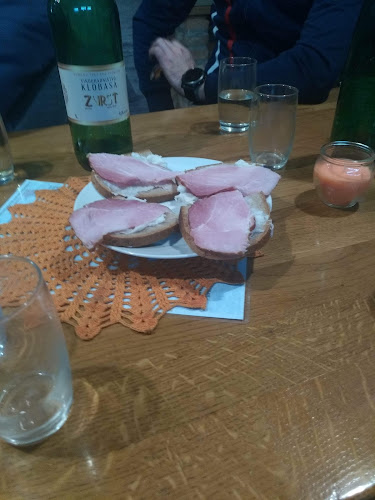 Opinii despre Bar baza logarovci în Križevci pri Ljutomeru - Gastronomija in gostinstvo