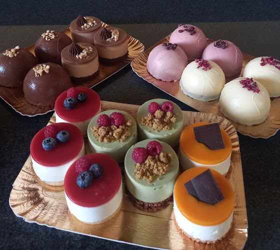 Opinii despre Sladka ustvarjalnica Lučka butik sladic în Zgornje Gorje - Gastronomija in gostinstvo