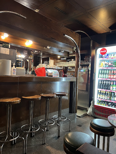 Opinii despre Ježek Bar în Ljubljana - Gastronomija in gostinstvo