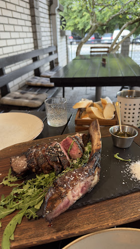 Restavracija STARA PRAVDA - Gastronomija in gostinstvo