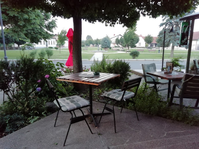 Trg Slavka Osterca 5, 9241 Veržej