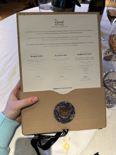 Opinii despre Gostilna Repovž în Šentjanž - Gastronomija in gostinstvo