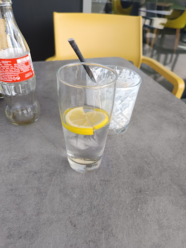 Kelly Caffe - Gastronomija in gostinstvo