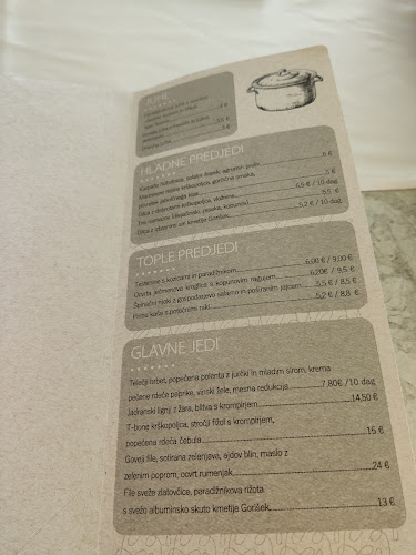 Comentarii opinii despre Gostilna in hotel Kunst