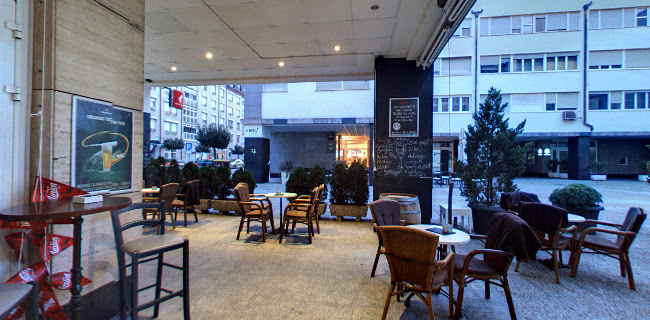 Opinii despre Wagon pub în Ljubljana - Gastronomija in gostinstvo