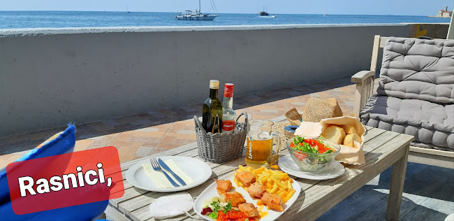 Dantejeva ulica 8, 6330 Piran