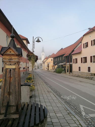 Opinii despre Mozirski trg în Mozirje - Gastronomija in gostinstvo