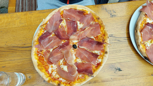 Grajski trg 11, 8360 Žužemberk