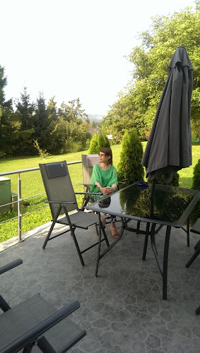 Mesec And Co trgovina, turizem, gostinstvo d.o.o. Zaplana 24, Vrhnika - Vrhnika