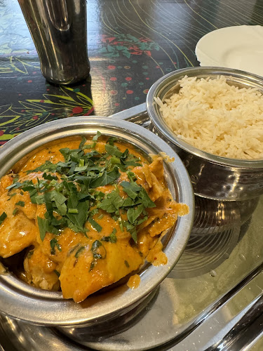 Restavracija Rikša Curry&Wok - Gastronomija in gostinstvo