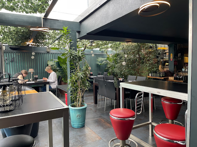 Burger plac - Gastronomija in gostinstvo