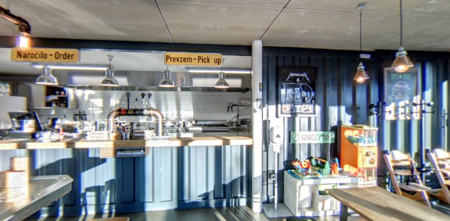 Opinii despre Lars&Sven burgers Lj-Šiška în Ljubljana - Gastronomija in gostinstvo