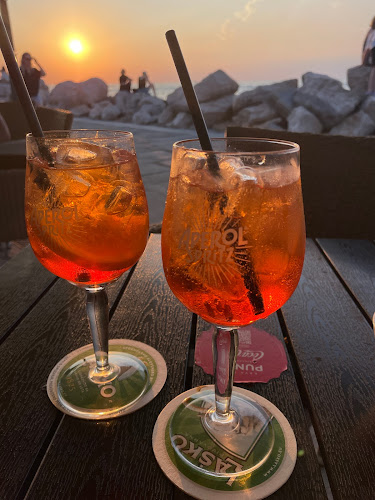 Kava bar - Sladoledi "Punta" Sinani Sinan s.p. - Gastronomija in gostinstvo