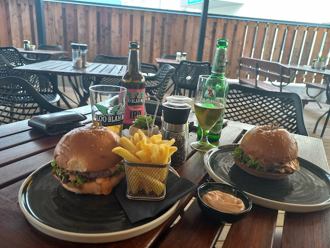 Black Swan House - Gastronomija in gostinstvo