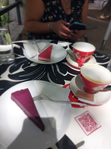 Cankarjeva cesta 8, 1000 Ljubljana