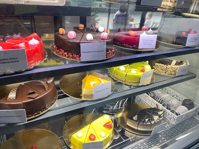 Comentarii opinii despre Mesec slaščice