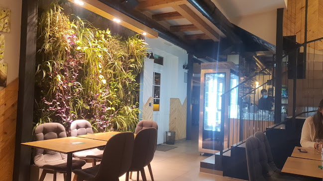 Opinii despre Utrip - bar bistro kavarna în Ljubljana - Gastronomija in gostinstvo