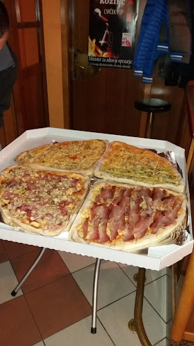 Lotus Bar - Gastronomija in gostinstvo