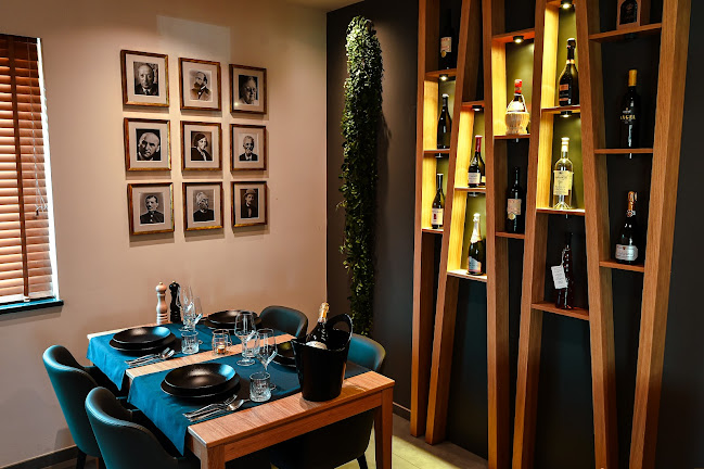 Gostilna Tri zvezde, Erika Kure s.p.