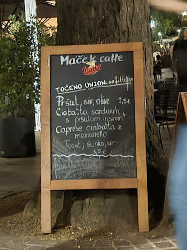 Comentarii opinii despre Kavarna Maček