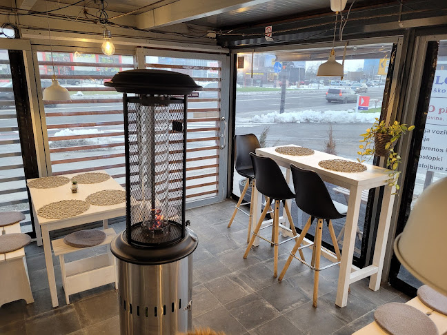 Fast 5 House - Gastronomija in gostinstvo