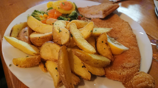 Opinii despre Koča na Gozdu în Kranjska Gora - Gastronomija in gostinstvo