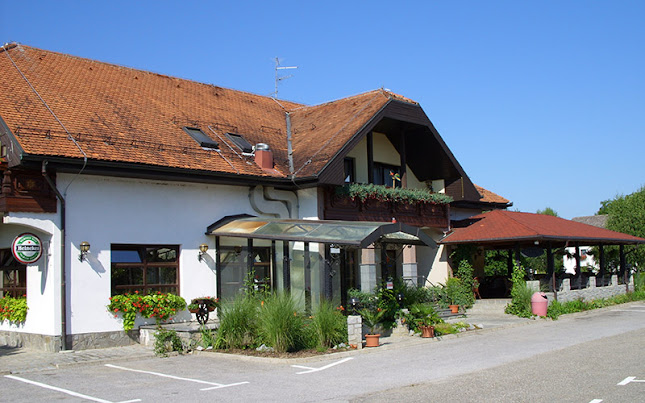 Čolnikov trg 1, 2234 Benedikt